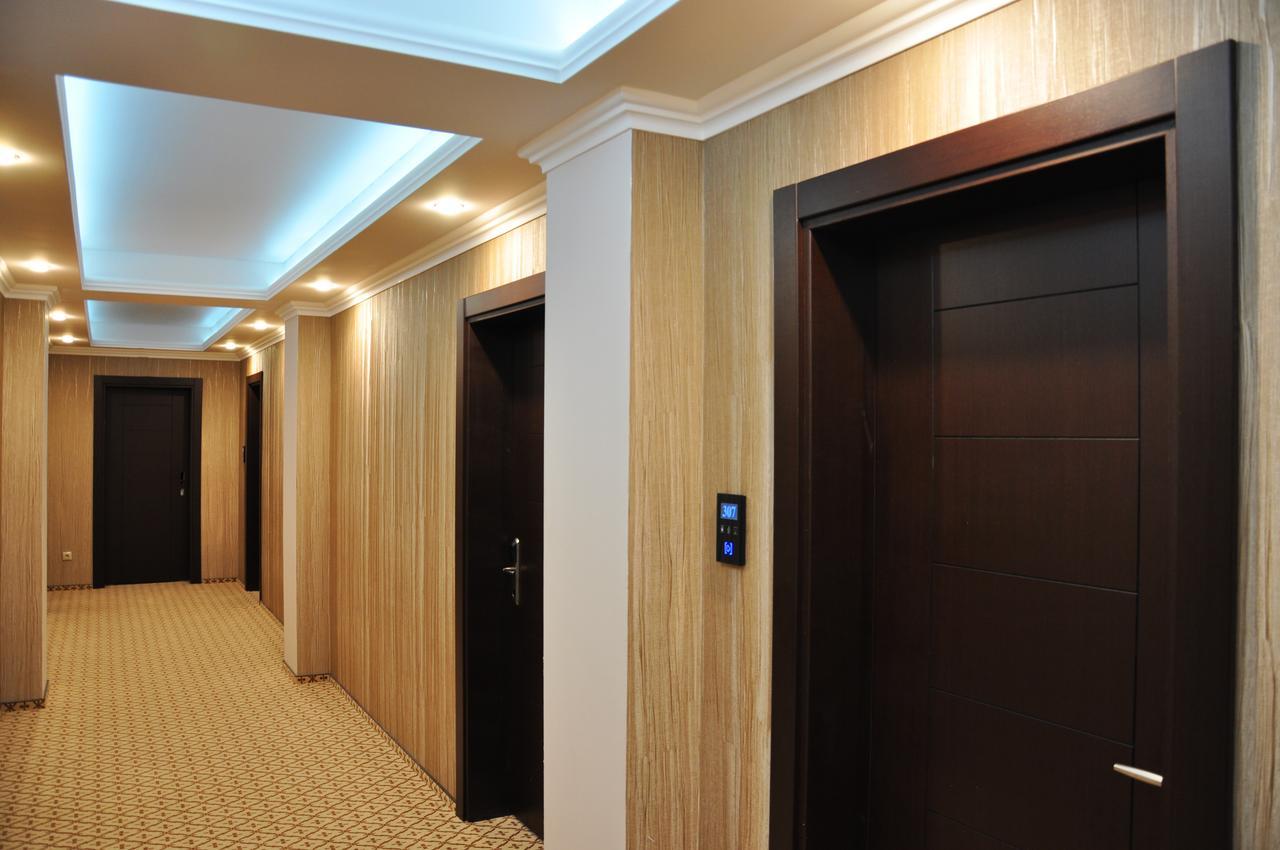 Grand Hotel גגרה מראה חיצוני תמונה