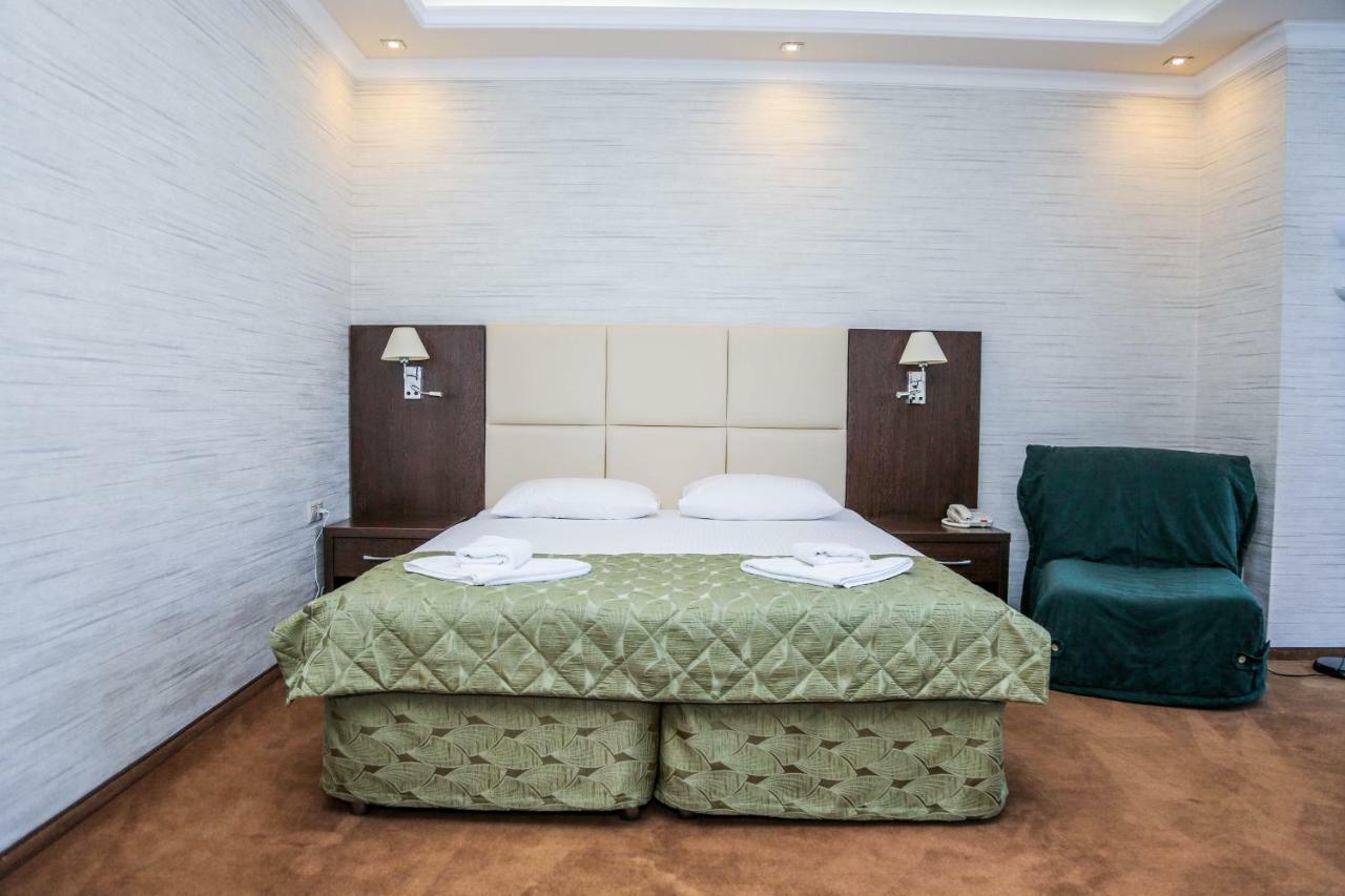 Grand Hotel גגרה מראה חיצוני תמונה