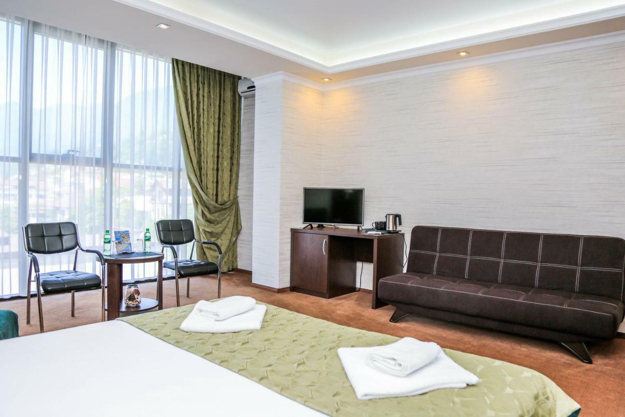 Grand Hotel גגרה מראה חיצוני תמונה