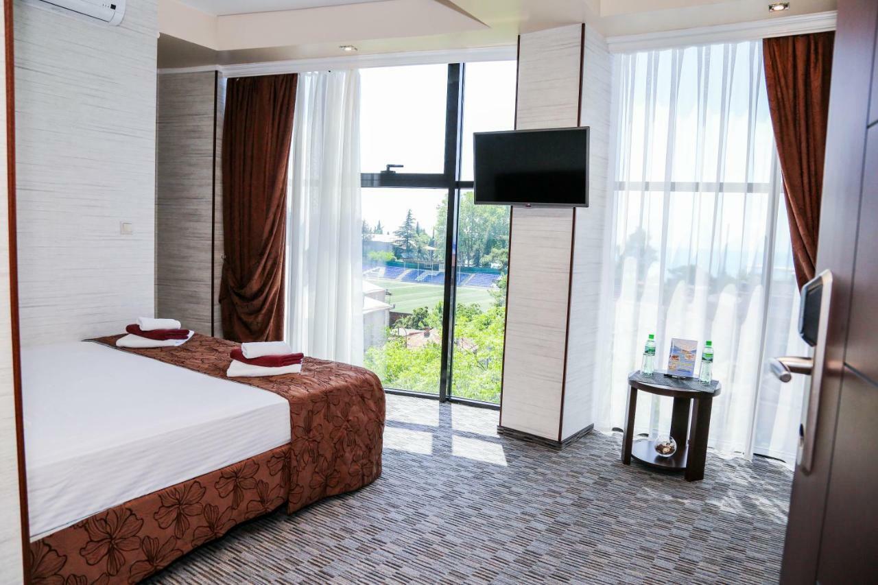 Grand Hotel גגרה מראה חיצוני תמונה