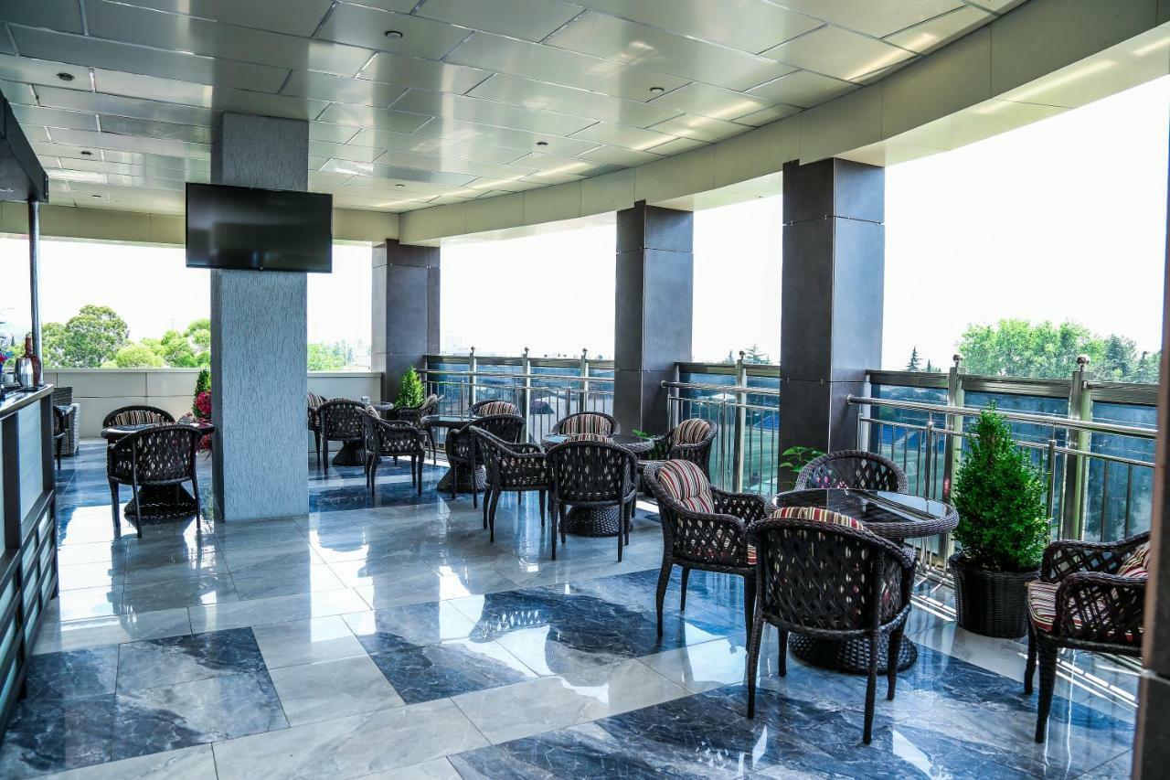 Grand Hotel גגרה מראה חיצוני תמונה