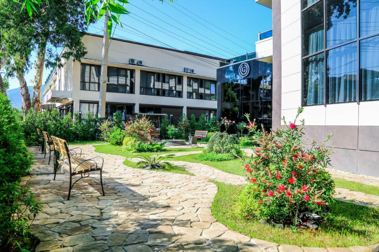 Grand Hotel גגרה מראה חיצוני תמונה