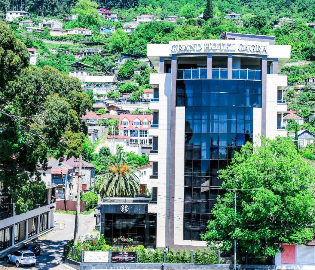Grand Hotel גגרה מראה חיצוני תמונה